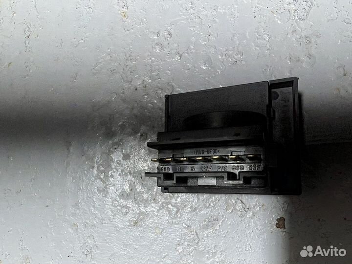 Кнопка (регулятора) подогрева сидений гольф 3