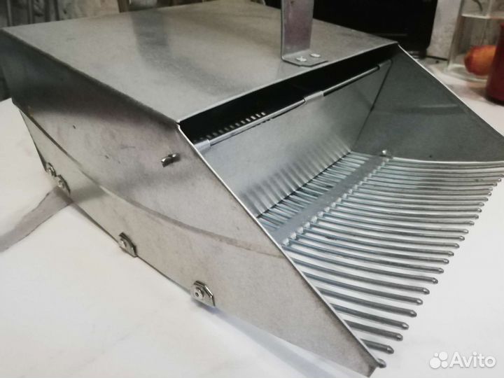 Совок для ягод