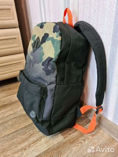 Рюкзак школьный