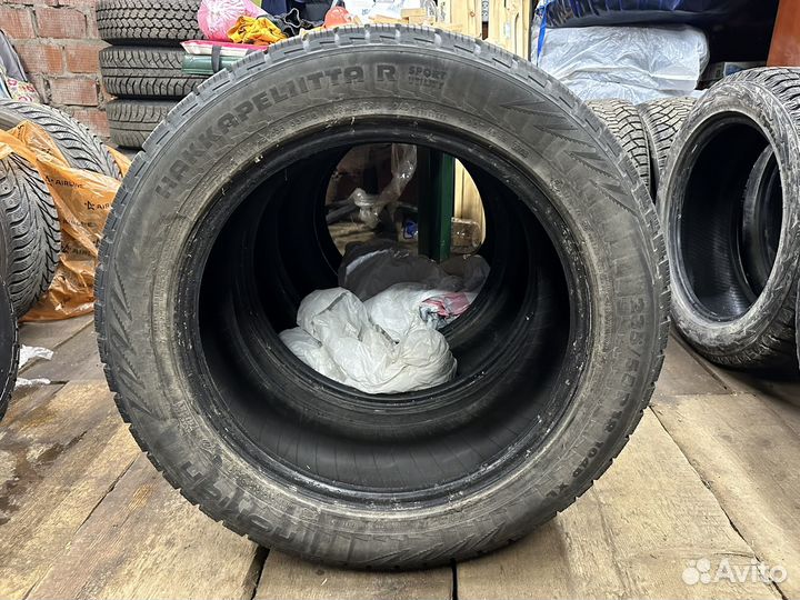 Nokian Tyres Hakkapeliitta R SUV 235/55 R18