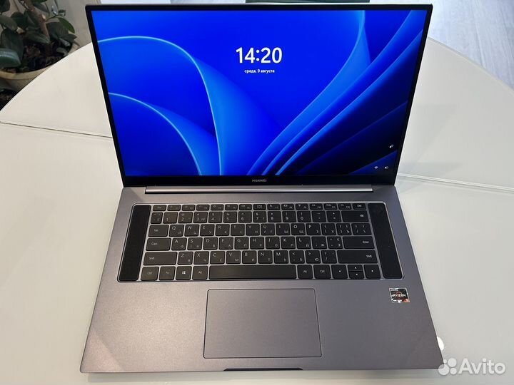 Ноутбук Huawei matebook d16