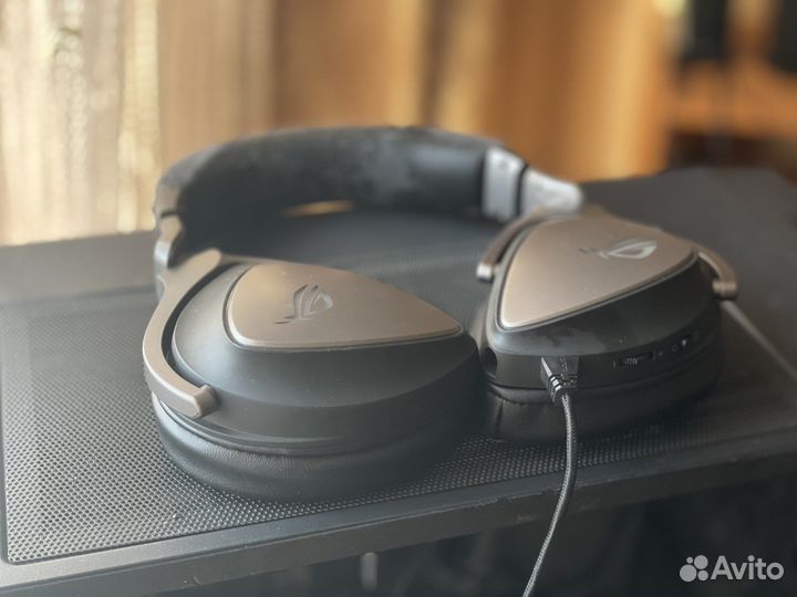 Наушники asus ROG