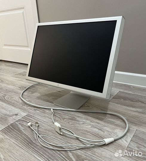 Монитор Apple HD Cinema Display 23