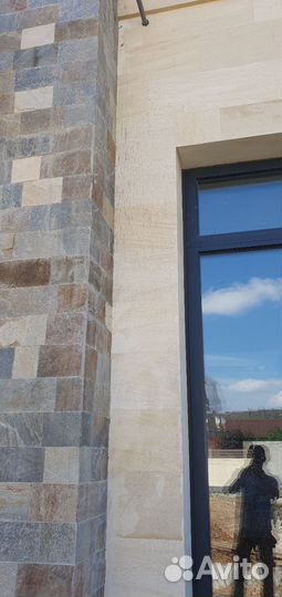 Облицовка пиленным камнем