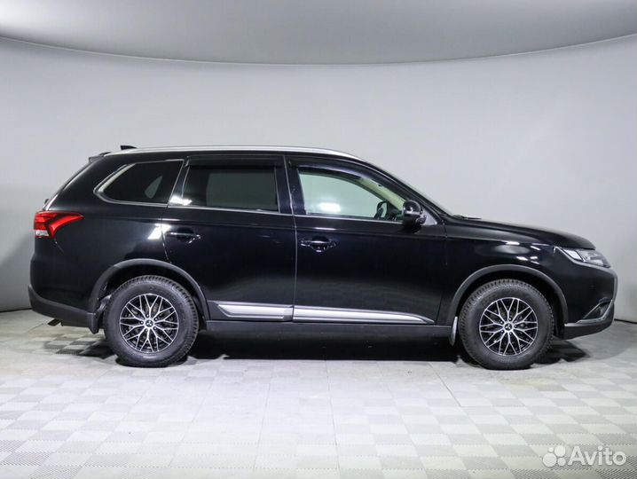 Mitsubishi Outlander 2.0 CVT, 2021, 65 214 км