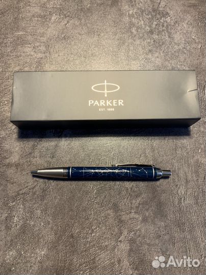 Шариковая ручка parker