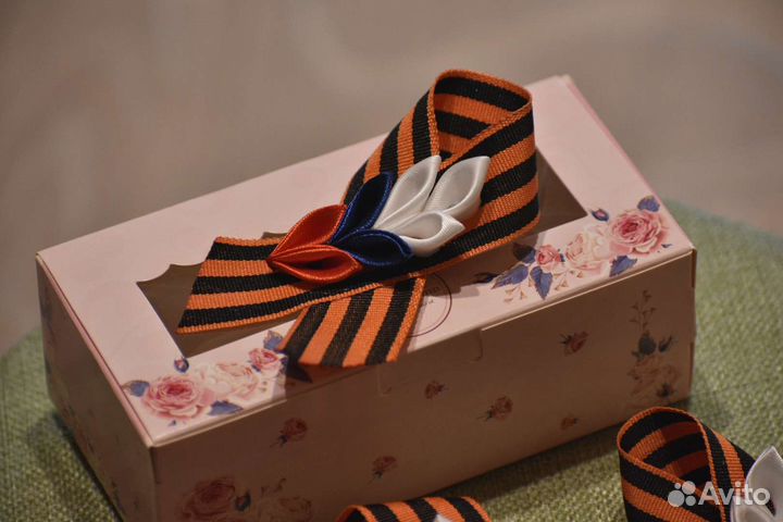 Георгиевская лента, брошь на 9 мая