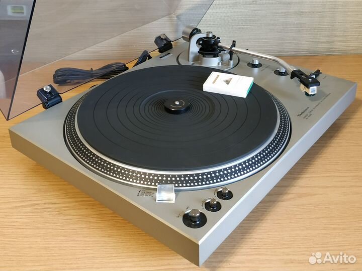 Проигрыватель винила Technics SL-1600 Japan