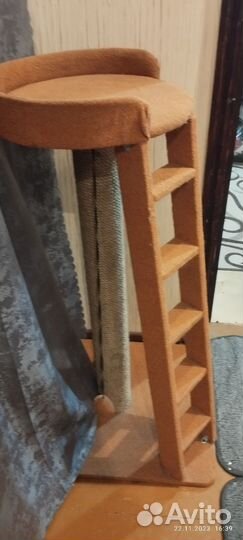 Когтеточка с лежанкой и лестницей