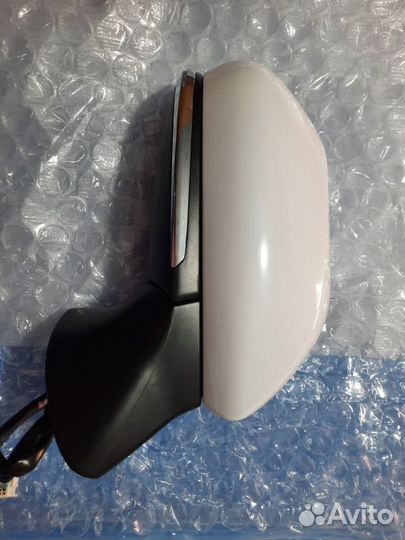 Зеркало заднего вида правое Toyota Camry V70