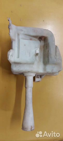 Бачок омывателя Nissan Almera N16