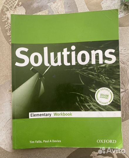 Ученик и рабочая тетрадь Solutions (Oxford)