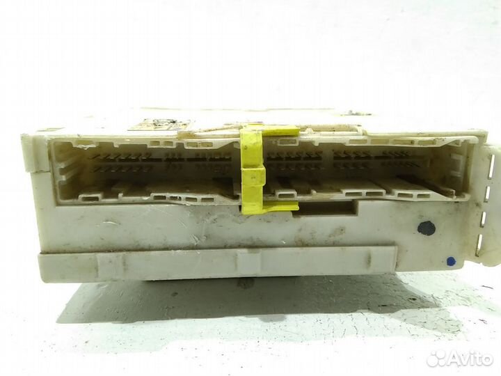 Блок предохранителей 8273030F90