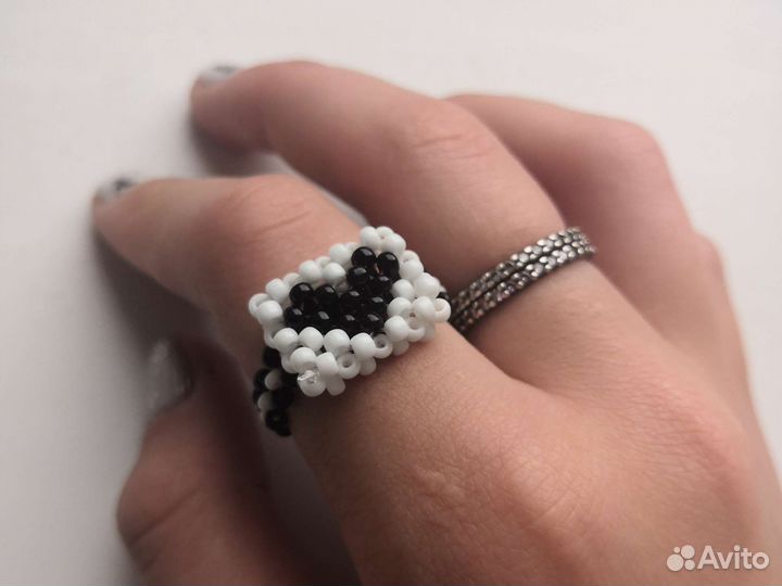 Кольцо из бисера