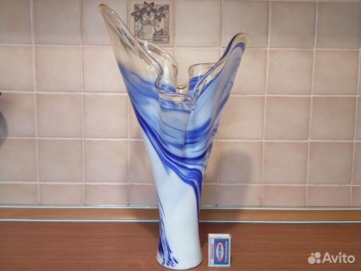 Вазы, графин.Стекло чешское и СССР