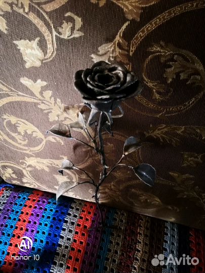 Роза металлическая