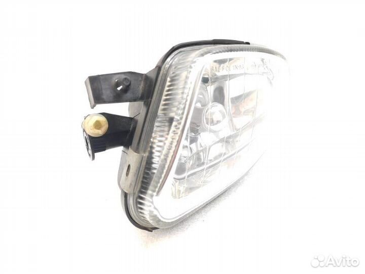 Фара противотуманная передняя левая Mercedes-Benz