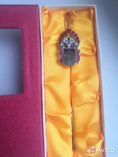 Закладка металлическая из Китая