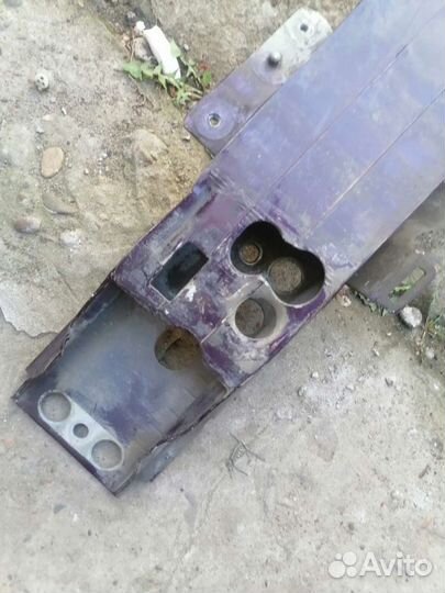 Усилитель переднего бампера вольво S80