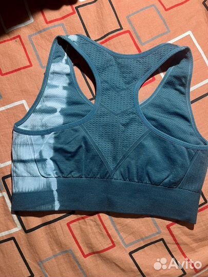 Топ женский спортивный