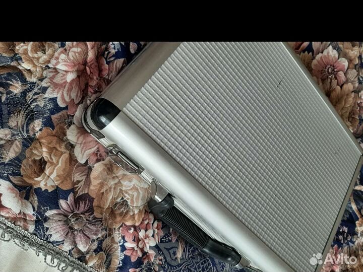 Кейс для миллиона долларов