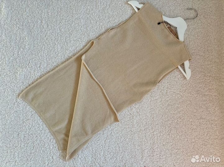 Топ удлиненный с разрезами по бокам veresa S бежев