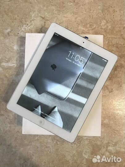 Планшет б/у Apple iPad 4 Wi-Fi Cellular 16GB White