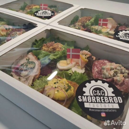 Доставка скандинавской еды - смёрреброды и торты