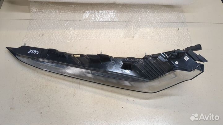 Фонарь (задний) левый Cadillac XT4, 2019