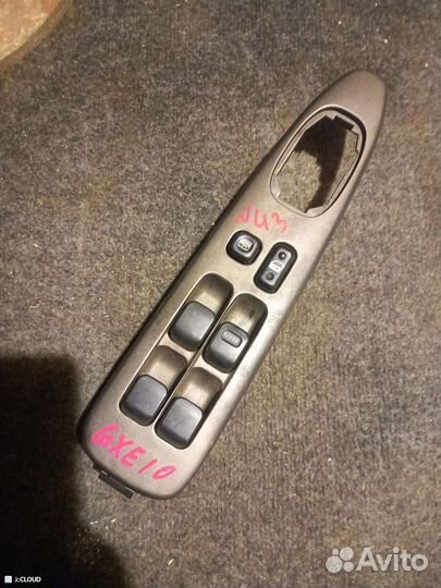 Блок упр. стеклоподьемниками на toyota altezza GXE