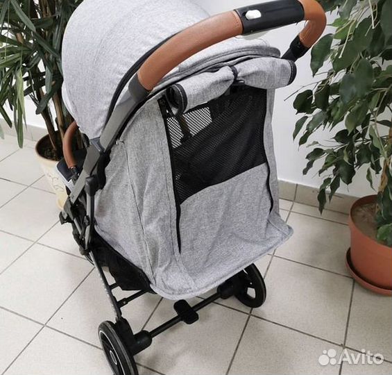 Коляска.коляска прогулка модель yoya plus max