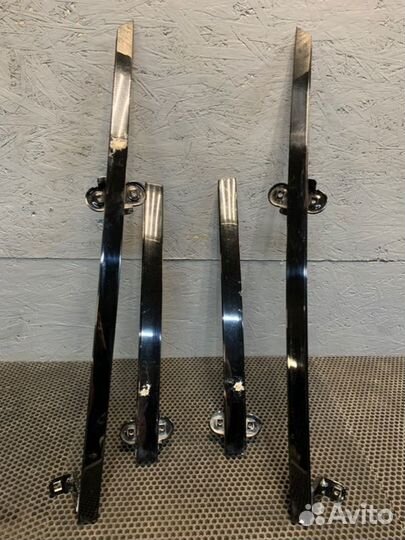 Направляющая стекла двери Bentley Continental