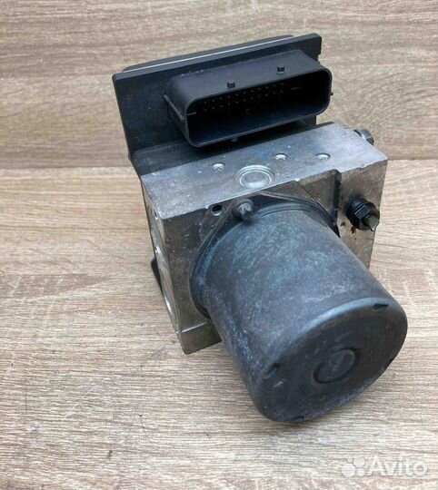 Блок абс, 6768550 BMW 5 E60 E61 2004-2010 года