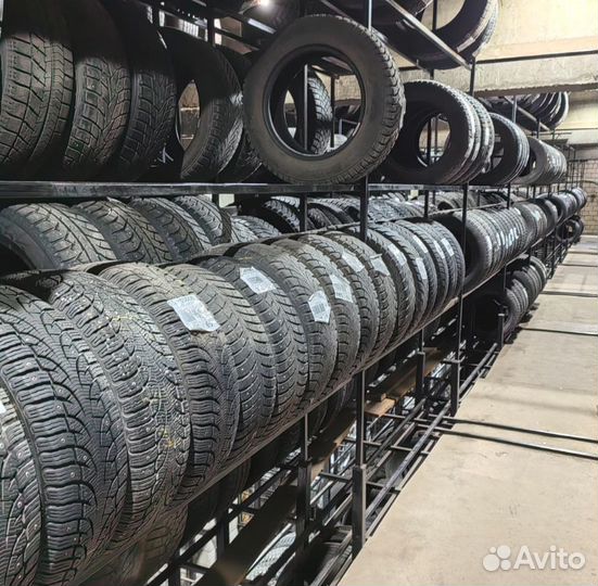 Nokian Tyres Hakkapeliitta 7 215/55 R17 96P