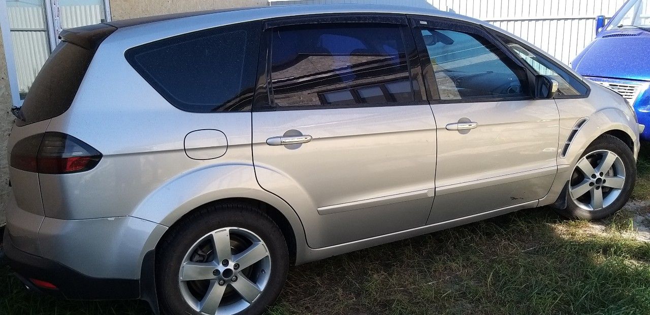 Ford S-MAX: фото владельца
