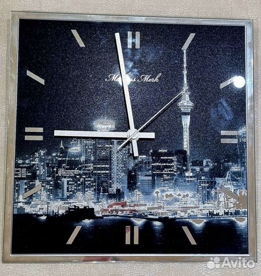 Стеклянные настенные часы Нью-Йорк