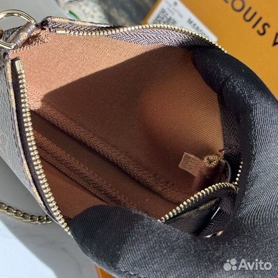 Сумка Louis Vuitton Pochette Accessoires