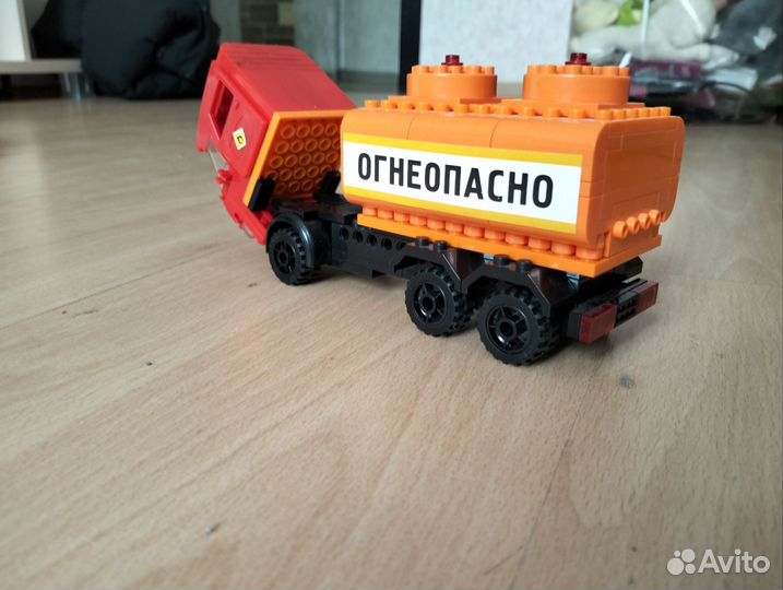 Lego машина