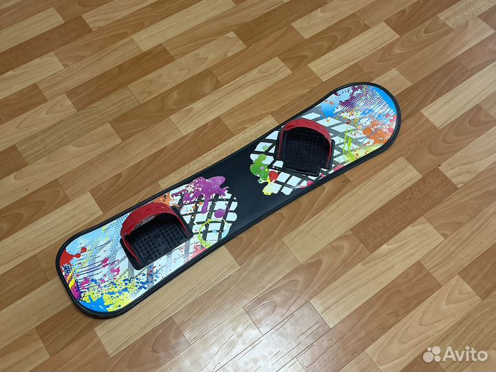 Сноуборд пластивковый с облегченым креплением