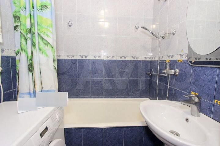 2-к. квартира, 54 м², 1/5 эт.