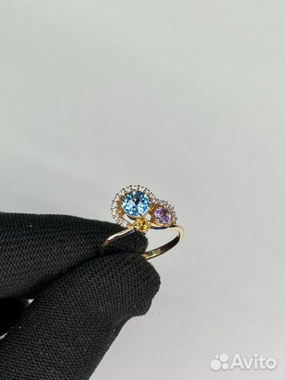 Золотое кольцо размер 17.5 новое