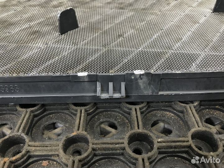 Решетка вентиляционная Volvo FH