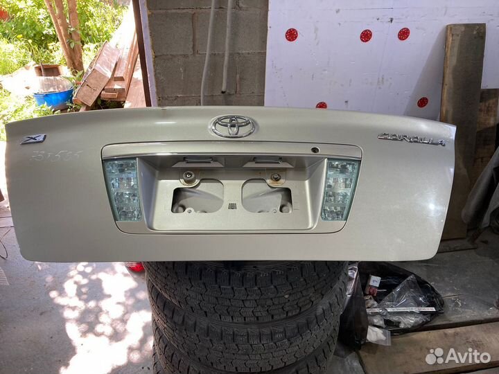 Крышка багажника toyota corolla 120 2004-2006