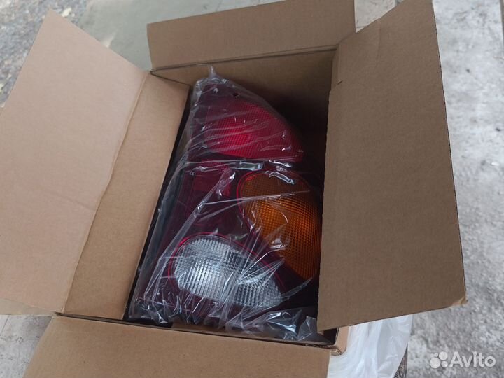 Фонарь задний правый Шевроле Ланос