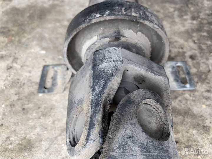 Карданный вал МКПП бмв е39 525i m52tu