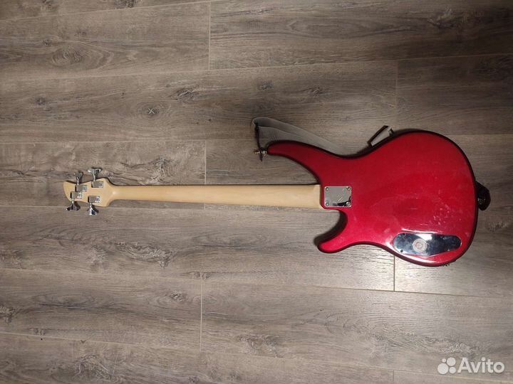 Басс гитара Yamaha trbx174 RED metallic