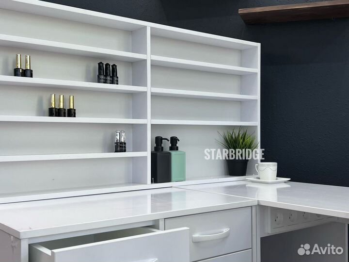 Стол для мастера маникюра