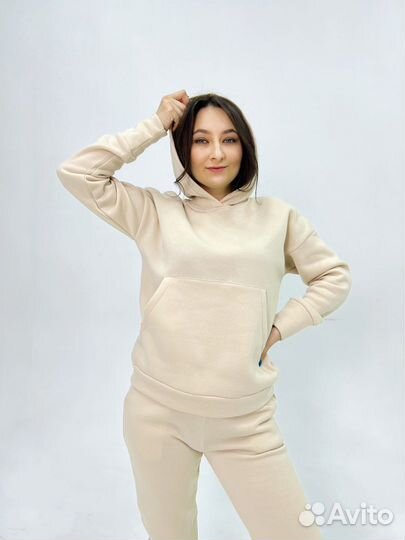 Спортивный костюм женский