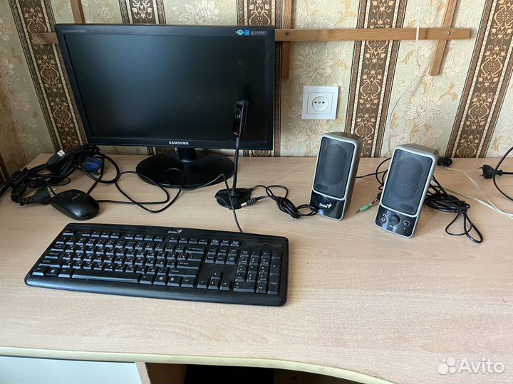 Компьютер, мышка, клавиатура, колонки