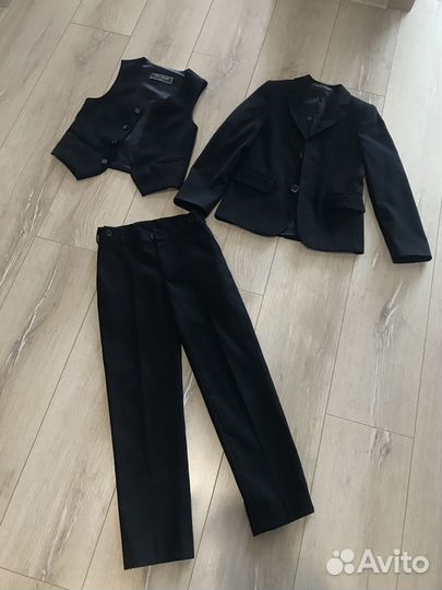 Костюм тройка для мальчика 128